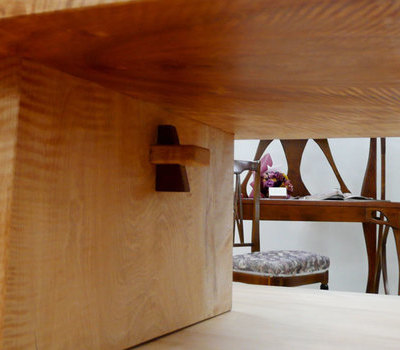 栃縮み杢の飾り台のサムネイル
